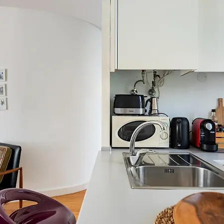 Apartment In Historical Alfama *